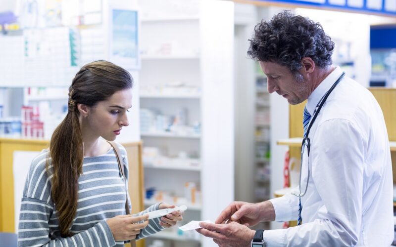 Guía de carreras técnicas relacionadas con la salud con alta demanda laboral en Perú